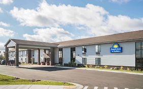 Days Inn And Suites Wausau Wi